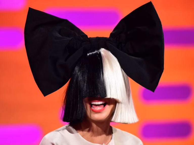 Sia La Enigmática Compositora Detrás de los Grandes Himnos